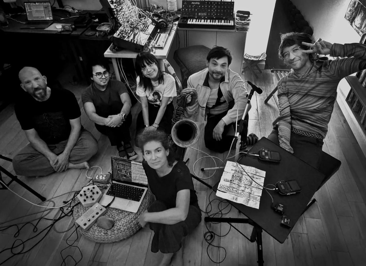 Musicians at Salon #8